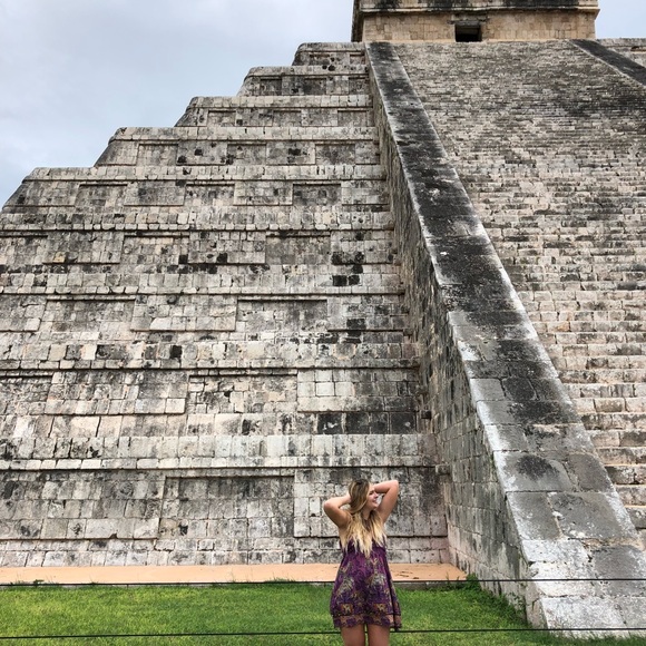 Hi, I’m Sophia! 🌻🤙🌴🌊 - Picture 5 of 5